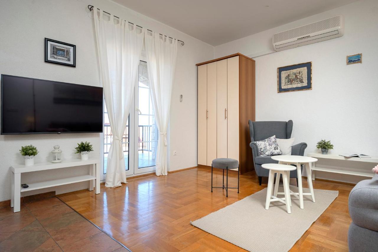 Apartment Nela Kalina Jelsa  Kültér fotó