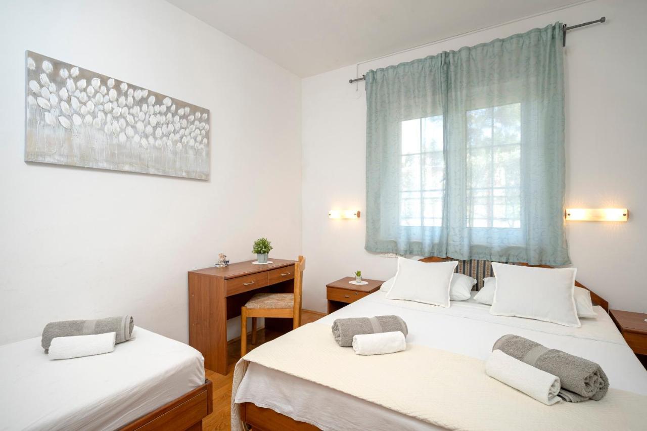 Apartment Nela Kalina Jelsa  Kültér fotó