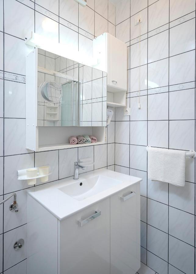 Apartment Nela Kalina Jelsa  Kültér fotó